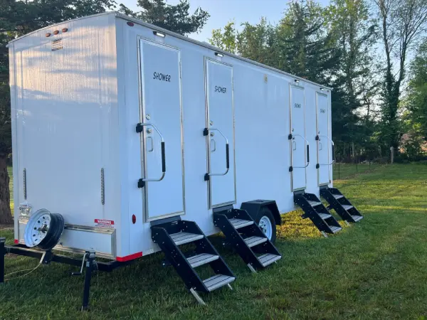 Rent a shower trailer in Kansas City