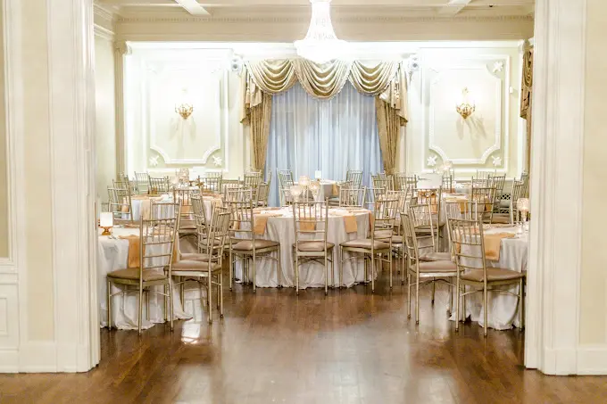 Loose Mansion Wedding venue in Kansas City, Missouri